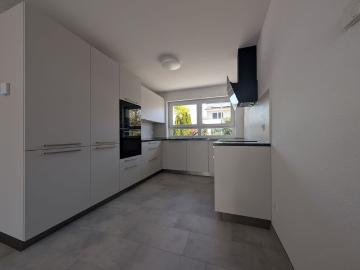 Familienfreundliche Neubau Doppelhaushälfte in Gärtringen – direkt einziehen und wohlfühlen