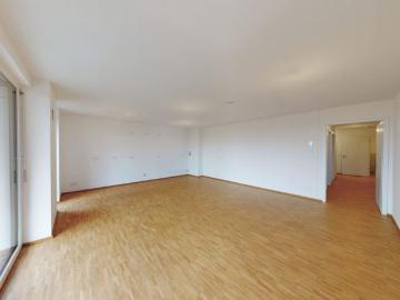 Ihr Rückzugsort in der Stadt – 4 Zimmer mit Balkon und privater Dachterrasse