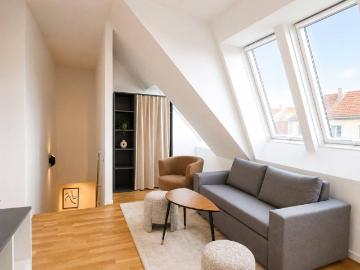 Familienfreundliche DG Wohnung mit Terrasse