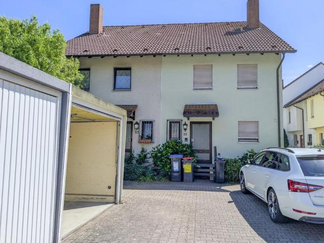 Familienfreundliche Doppelhaushälfte in Durlach