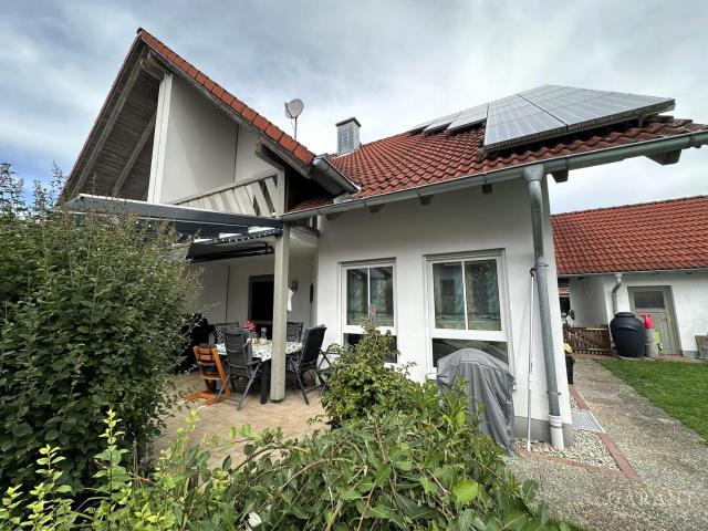 Familienfreundliche Doppelhaushälfte mit Platz zum Wohlfühlen