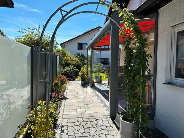 Familienfreundliche Doppelhaushälfte mit Wintergarten