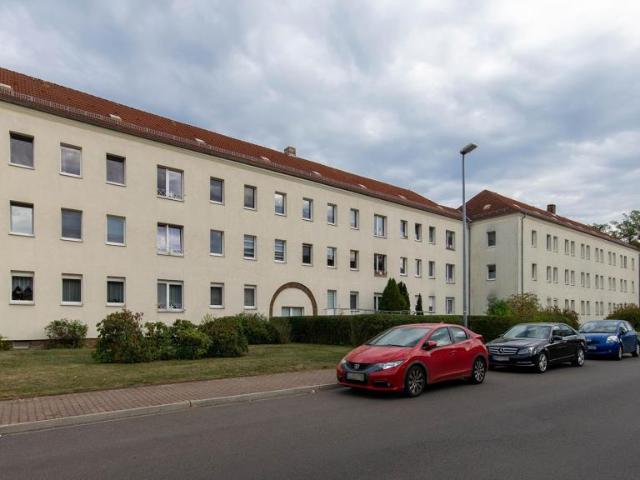 Familienfreundliche Dreizimmerwohnung mit Badewanne und Tageslichtbad in Böhlitz Ehrenberg