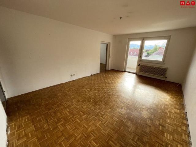 Familienfreundliche 3 Raum Wohnung Erdgeschoß und Loggia Übernahme der Küche möglich