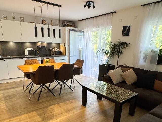 Familienfreundliche 3 Zimmer Wohnung mit Balkon