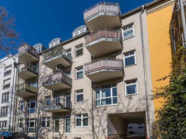 Familienfreundliche 3 Zimmer Wohnung mit Balkon