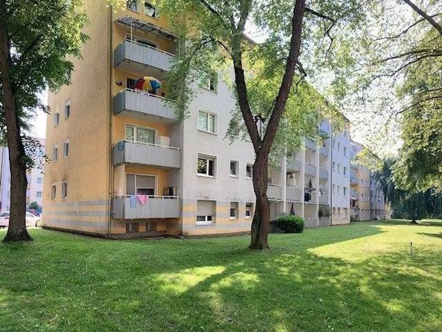 Familienfreundliche 3 Zimmer Wohnung mit Balkon und praktischem Kellerraum
