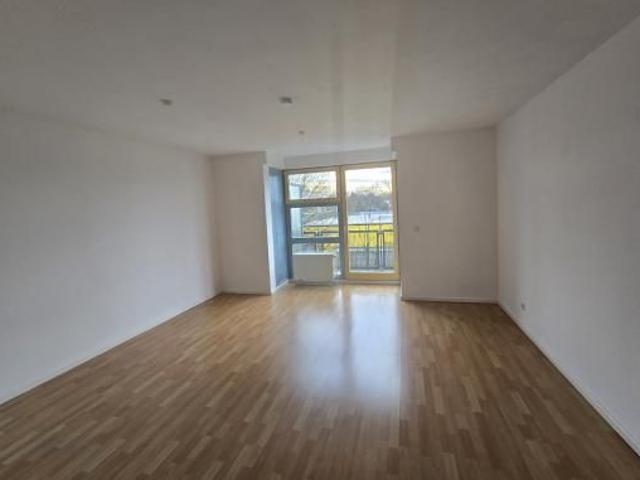Familienfreundliche 3 Zimmerwohnung am Buckower Damm 3