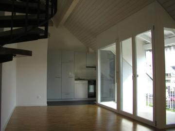 Familienfreundliche 4 1/2 Zimmerwohnung mit Galerie