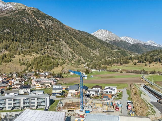 Familienfreundliche 4.5 Zi. Neubauwohnung an sonniger Lage in Zernez EG5