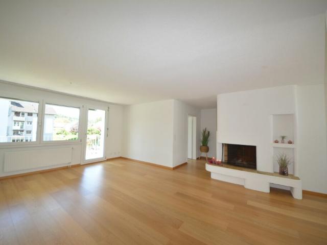 Familienfreundliche 4.5 Zimmerwohnung im Grünen