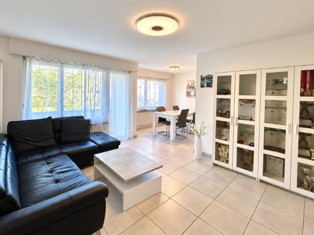 Familienfreundliche 4.5 Zimmer Eigentumswohnung!