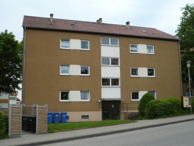 familienfreundliche 4,5 zimmer wohnung mit balkon und idealem grundriss