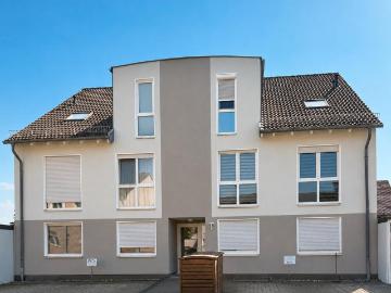 Familienfreundliche 4 Zimmer Wohnung 88,46 m² + eigenem Garten
