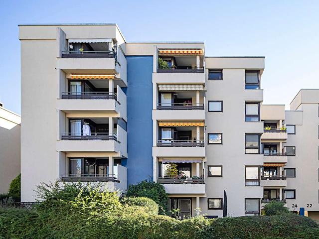Familienfreundliche 4 Zimmer Wohnung am Zollberg!
