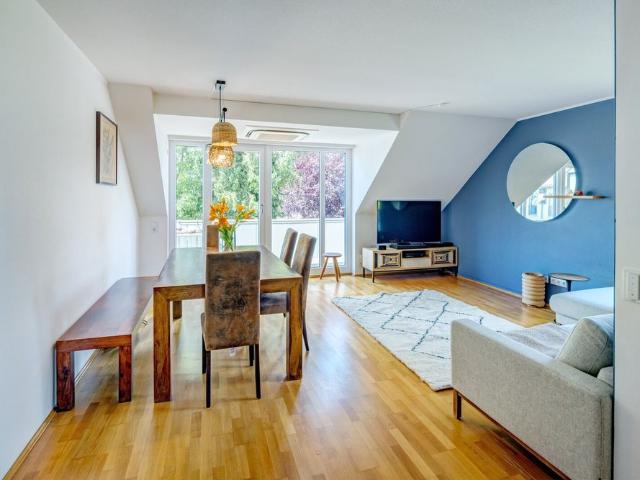 Family friendly 4 room apartment near the Isar river