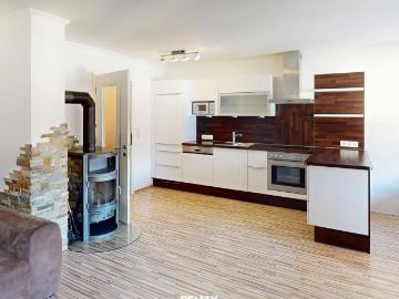 Neuer Preis! Familienfreundliche 4 Zimmer Wohnung in naturnaher Lage!