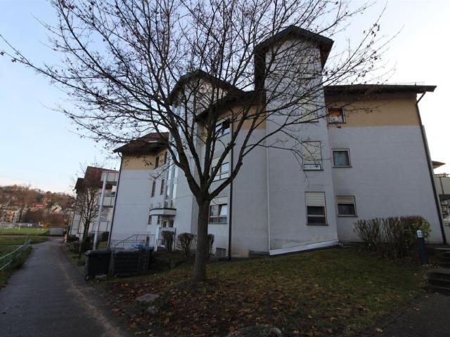 Familienfreundliche 4 Zimmer Wohnung mit Balkon