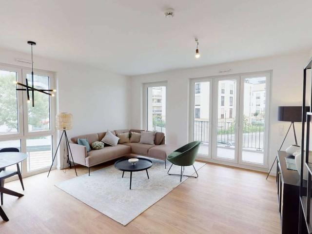 Familienfreundliche 4 Zimmer Wohnung mit Balkon und 2 Bädern im Nauener Wohnquartier WOHNEN AN D.