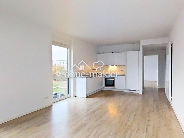 Familienfreundliche 4 Zimmer Wohnung mit Einbauküche und Balkon in Schönefeld!