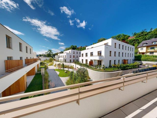 Familienfreundliche 4 Zimmer Wohnung mit großzügiger Terrasse