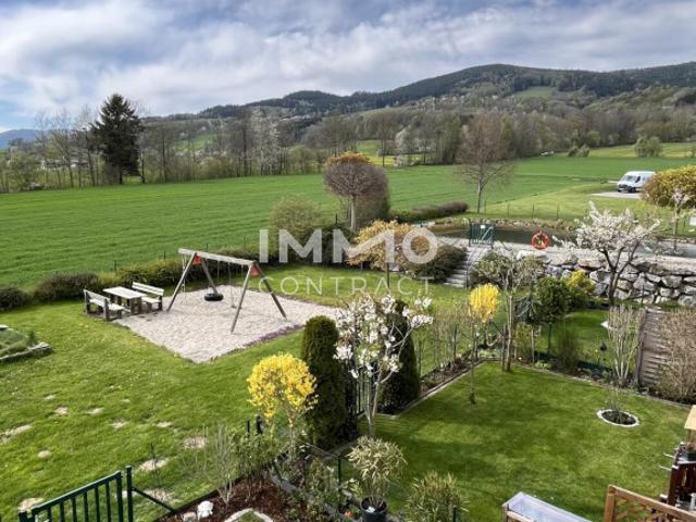 Familienfreundliche 4 Zimmer Wohnung mit Schwimmteich in ruhiger Grünlage förderbar