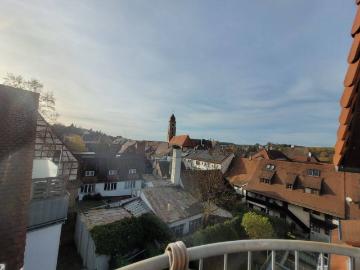Familienfreundliche 4 Zimmer Wohnung mit 2 Balkonen in Langenzenn
