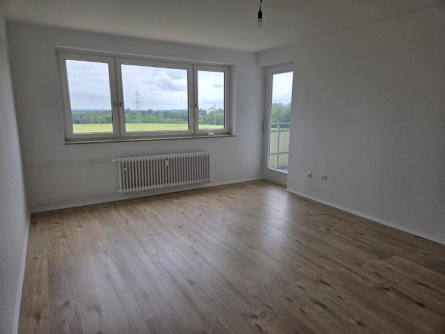 Familienfreundliche 4 Zimmer Wohnung mit 2 Balkonen und Blick ins Grüne