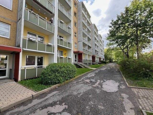 Familienfreundliche 4 Zimmer Wohnung nahe Ã¶ffentlichem Nahverkehr in Zwickau