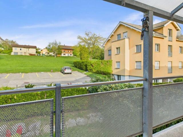 Familienfreundliche 5.5 Zimmer Wohnung mit Einstellplatz in Susten Feithieren