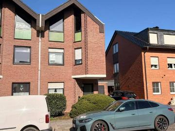 Familienfreundliches 5 Zimmer Haus mit Balkon und Terrasse in Jüchen Hochneukirch