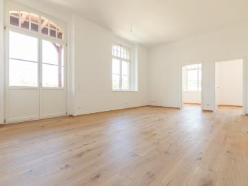 Familienfreundliches Wohnen im Grünen: 4 Zimmer mit Balkon und zwei Bädern