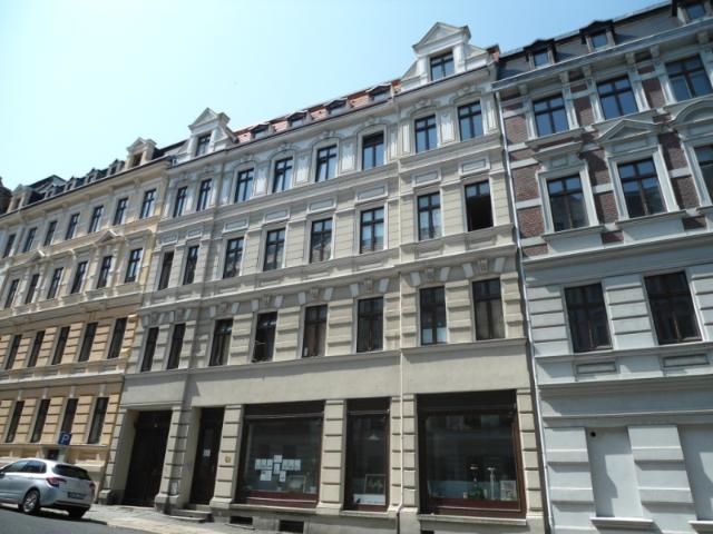 Familienfreundliches Wohnen und Warmmiete sparen in der Innenstadt frisch renoviert!