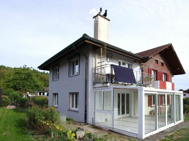 Familienfreundliches Wohnhaus mit 2 Wohnungen, grossem Garten, viel Platz und Ausbaupotential