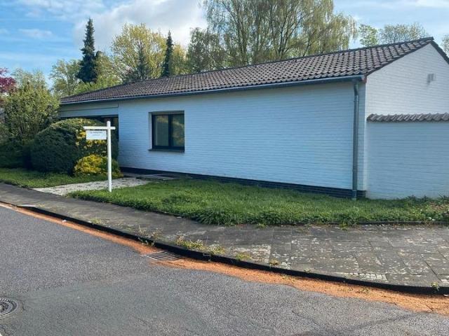 Familienfreundliches Einfamilienhaus, Bungalow mit Gartenparadies