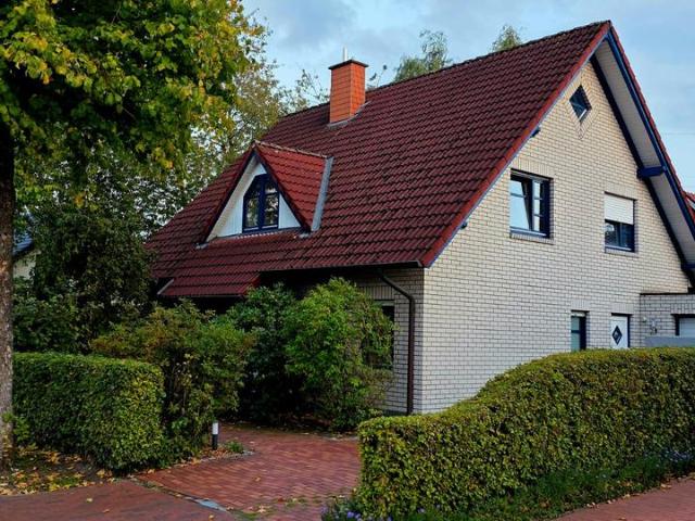 Familienfreundliches Einfamilienhaus, ruhige Lage, ohne Provision