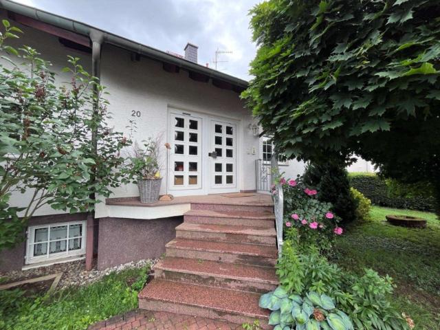 Familienfreundliches Einfamilienhaus mit Garten und Garage in Florstadt Nieder Mockstadt