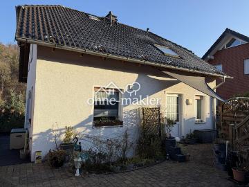 Familienfreundliches Einfamilienhaus mit separater Einliegerwohnung