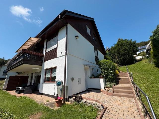 Familienfreundliches, freistehendes Einfamilienhaus