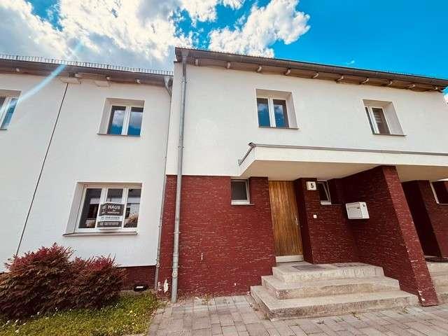 Familienfreundliches, gepflegtes Reihenhaus mit traumhaften Garten