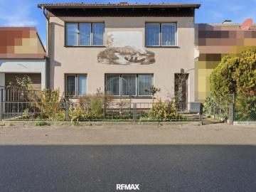 Familienfreundliches Haus mit Nebengebäude und Garage in Zwentendorf!