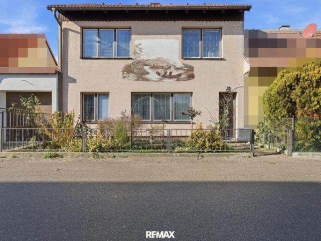 Familienfreundliches Haus mit Nebengebäude und Garage in Zwentendorf!