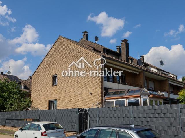 Familienfreundliches Reihenendhaus mit Wintergarten und separatem Wohnbereich