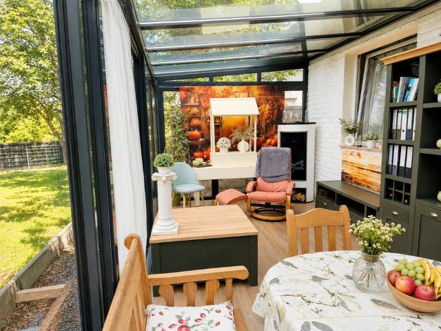 Familienfreundliches Reihenendhaus mit Wintergarten und 474 m²