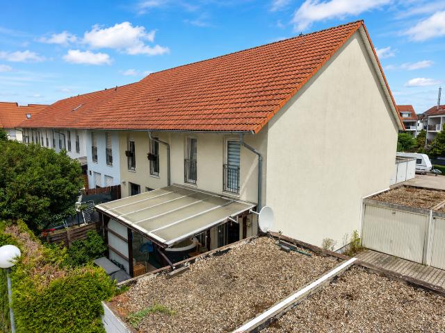Familienfreundliches Reihenendhaus in Queis. inklusive Garage, Stellplatz und kleinem Garten mit überdachter Terrasse!