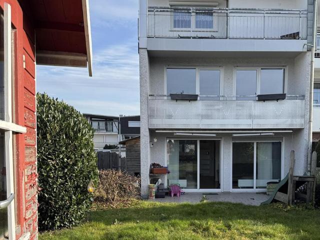 Familienfreundliches Reihenendhaus in Untergruppenbach mit Garten, Garage und Kaminofen