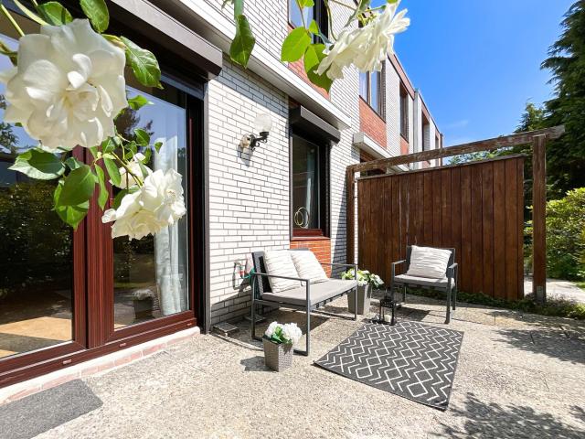 Familienfreundliches Reihenhaus mit Terrasse und Garten in Hamburg Schnelsen