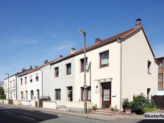 Familienfreundliches Reihenhaus mit Keller, Hobbyraum und 2 Loggien