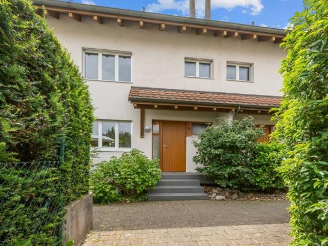 Familienfreundliches Reihenhaus an gut erschlossener Lage!