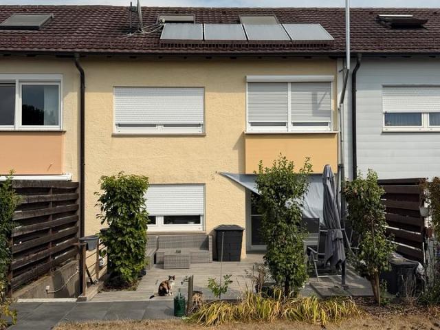 Familienfreundliches Reihenmittelhaus in ruhiger Feldrandlage
